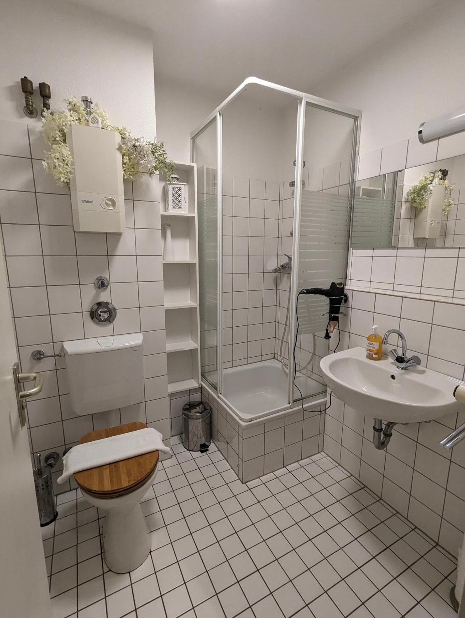 & Lift - Hoeft Apartment